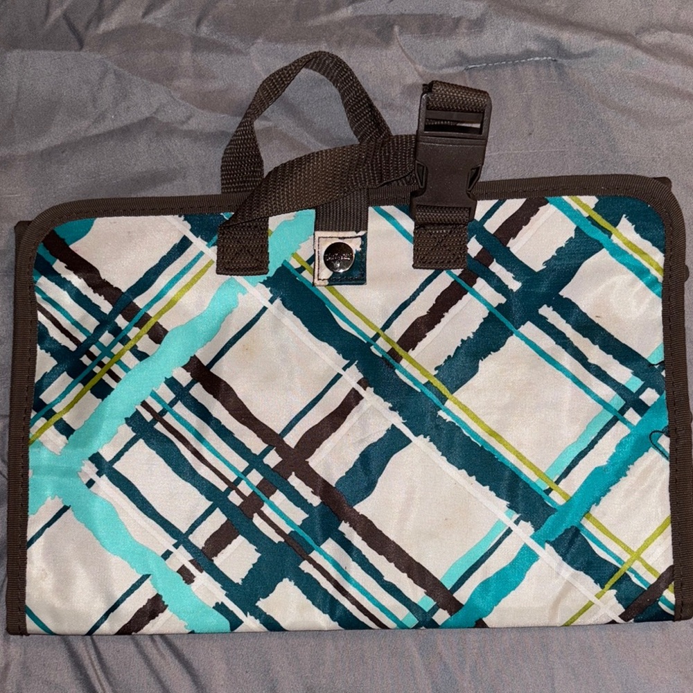 thirty-one Travel Organizer in Teal, Turquoise, Brown & White Plaid